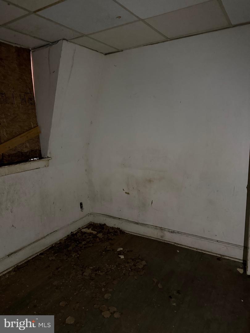 1119 Brown St Property Photo 12