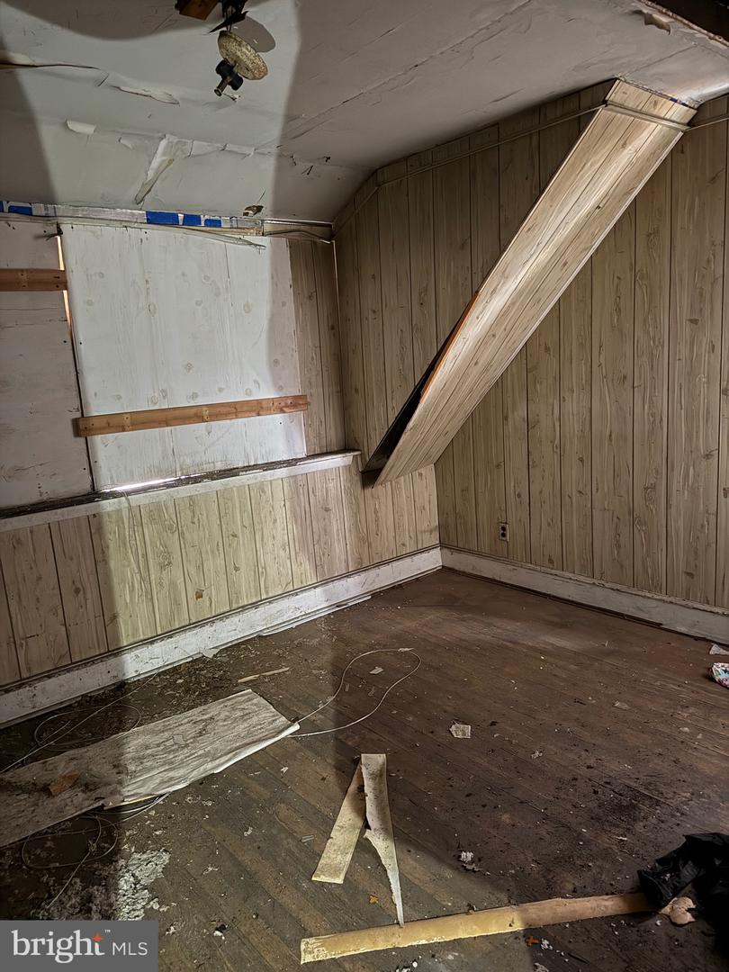 1119 Brown St Property Photo 14