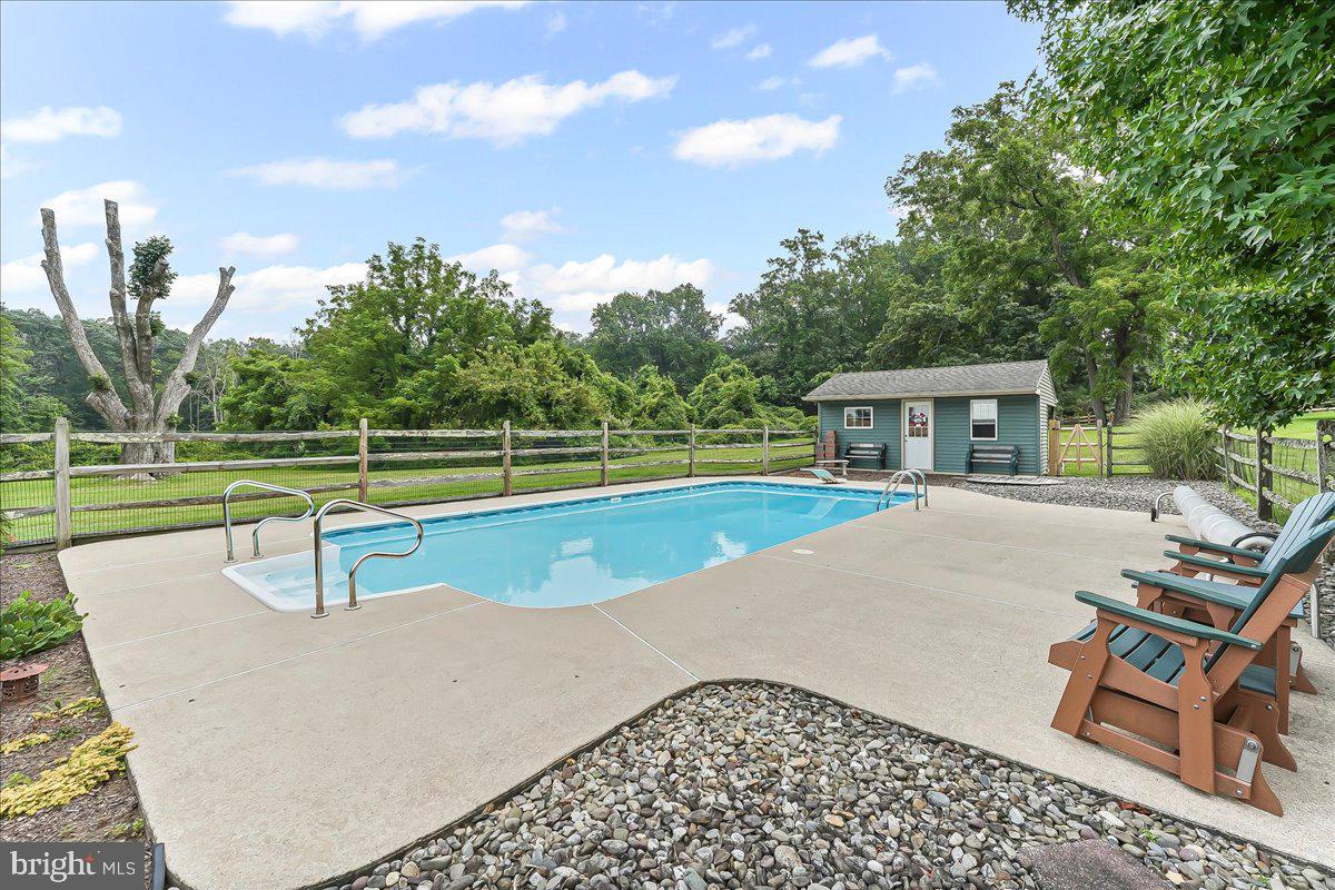 1439 Middletown Rd Property Photo 42