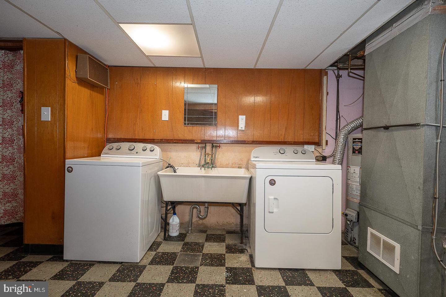 130 Ivy Ct Property Photo 6