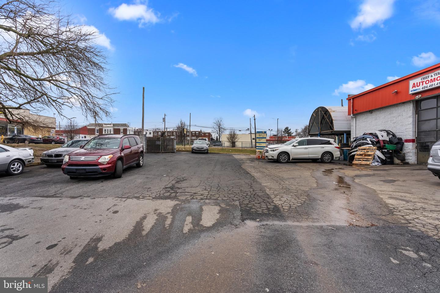 200 Macdade Blvd Property Photo 3