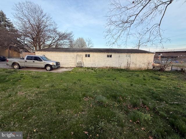 226 E Winona Ave Property Photo 8