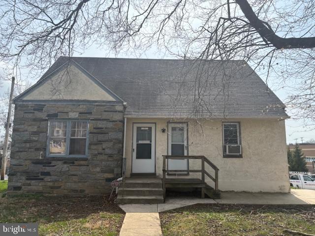 3538 Rhoads Ave Property Photo 1