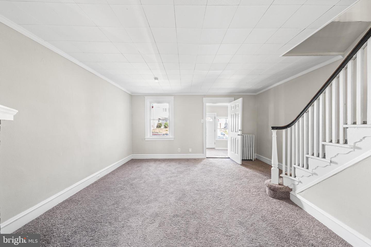 128 Whitely Ter Property Photo 7