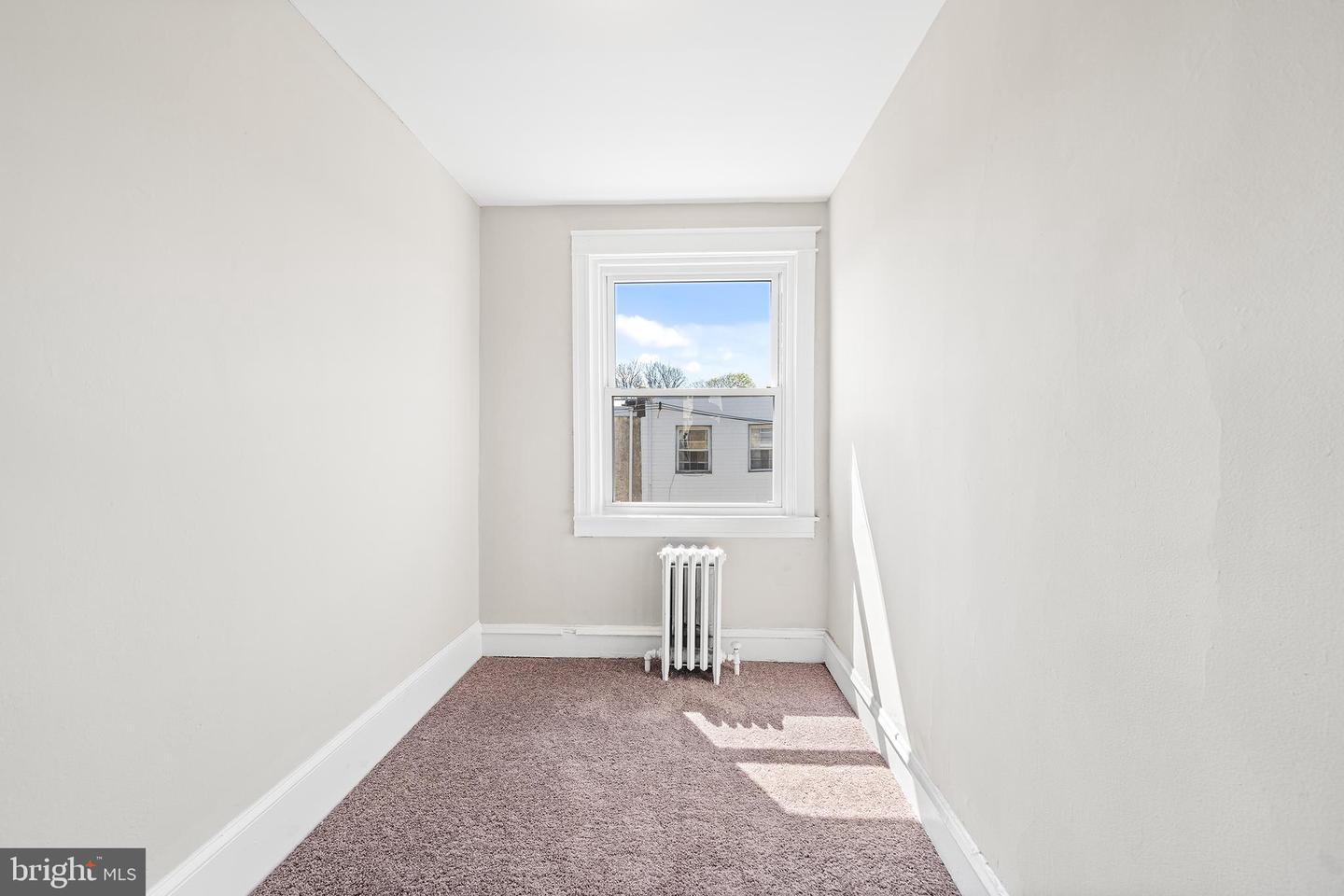 128 Whitely Ter Property Photo 14