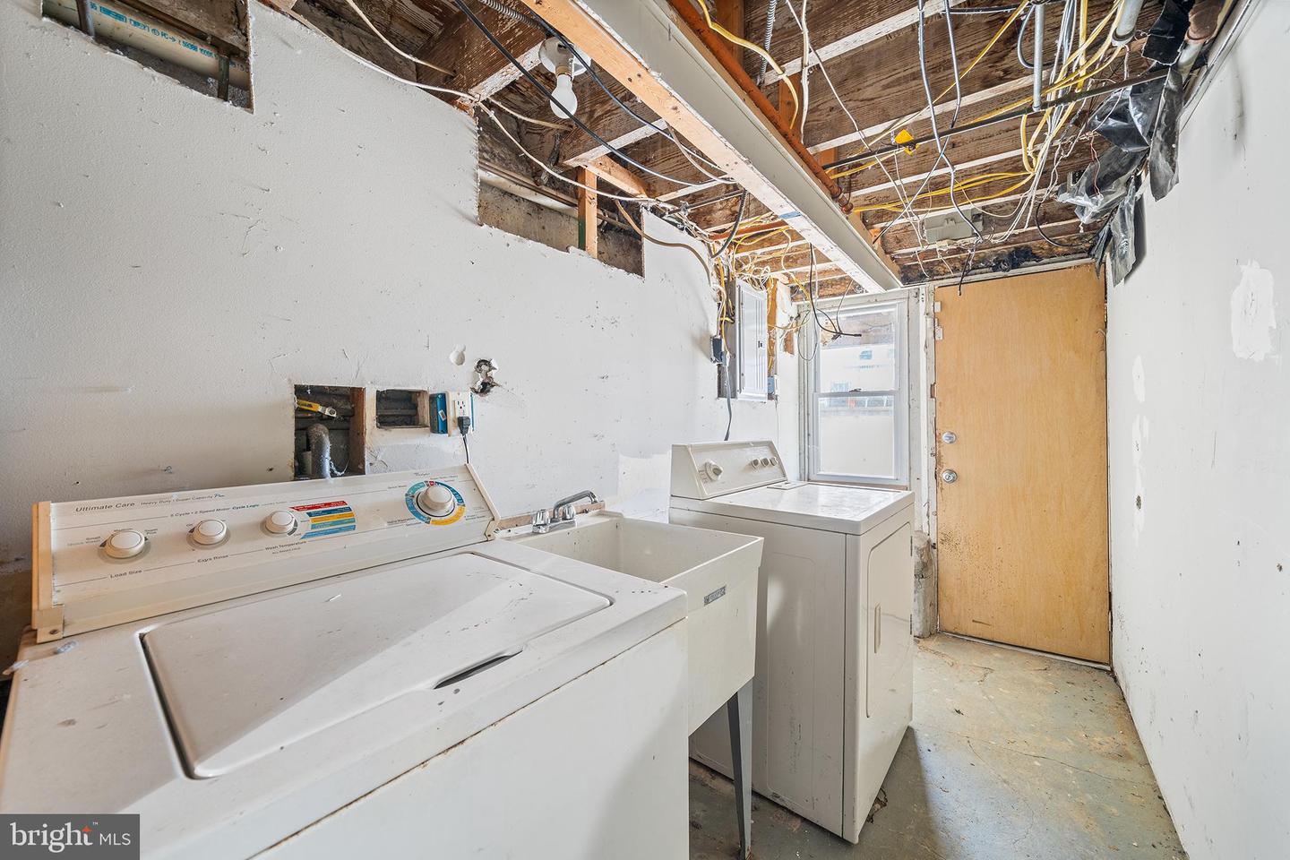 128 Whitely Ter Property Photo 22