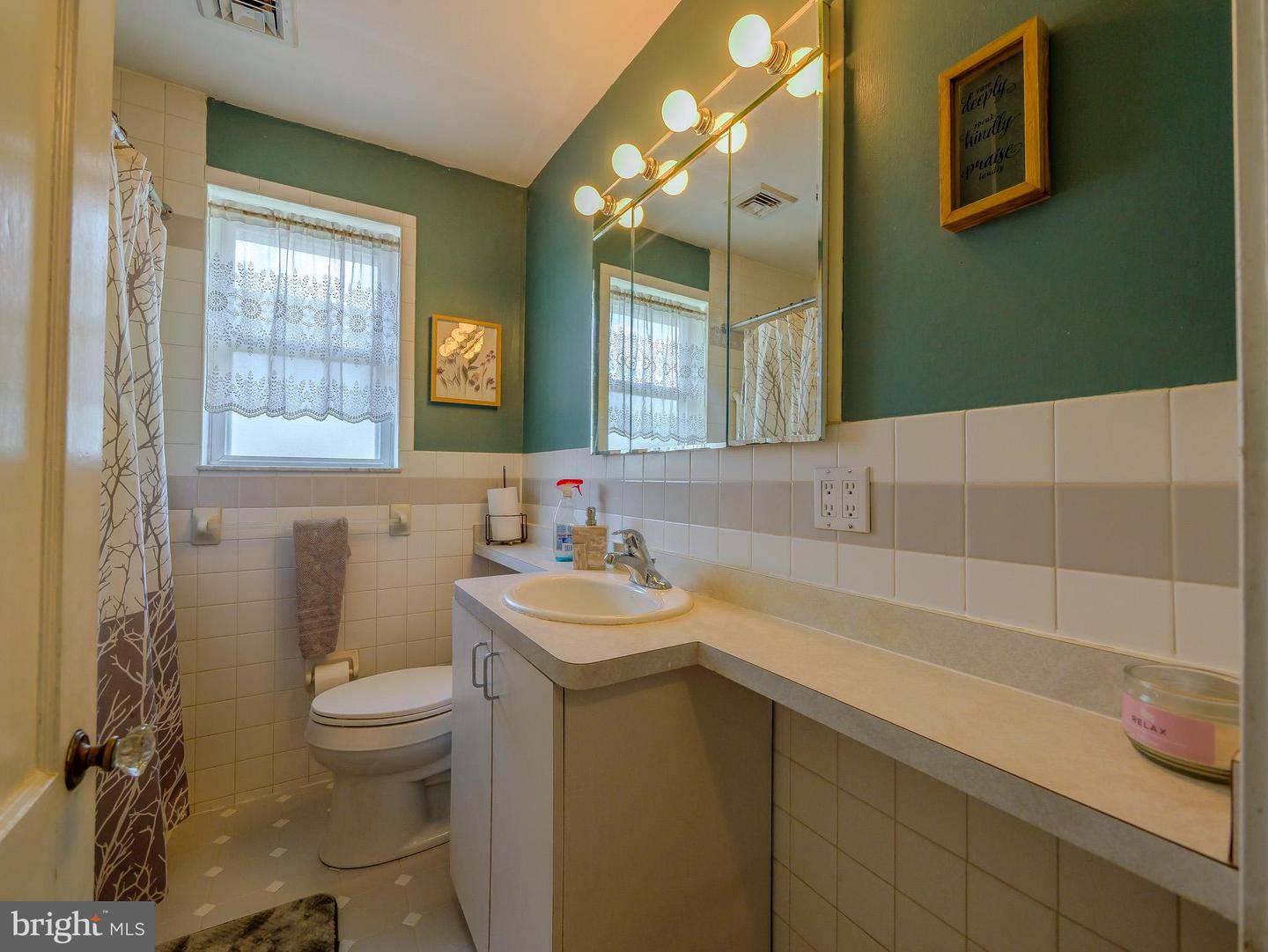 738 Foss Ave Property Photo 39