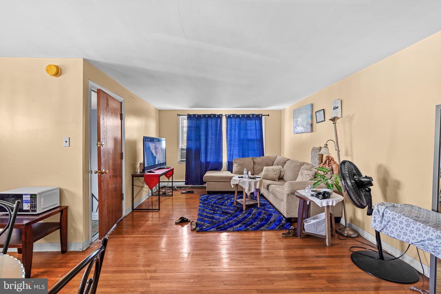 601 Bywood Ave Property Photo 4