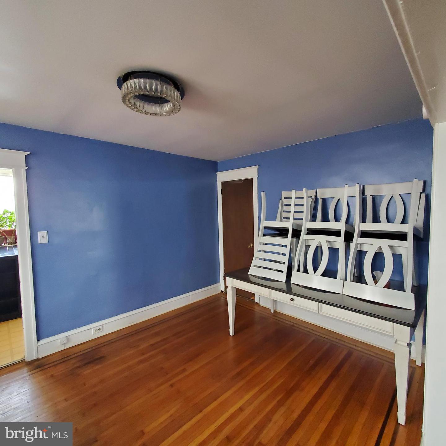 920 Bedford Ave Property Photo 7