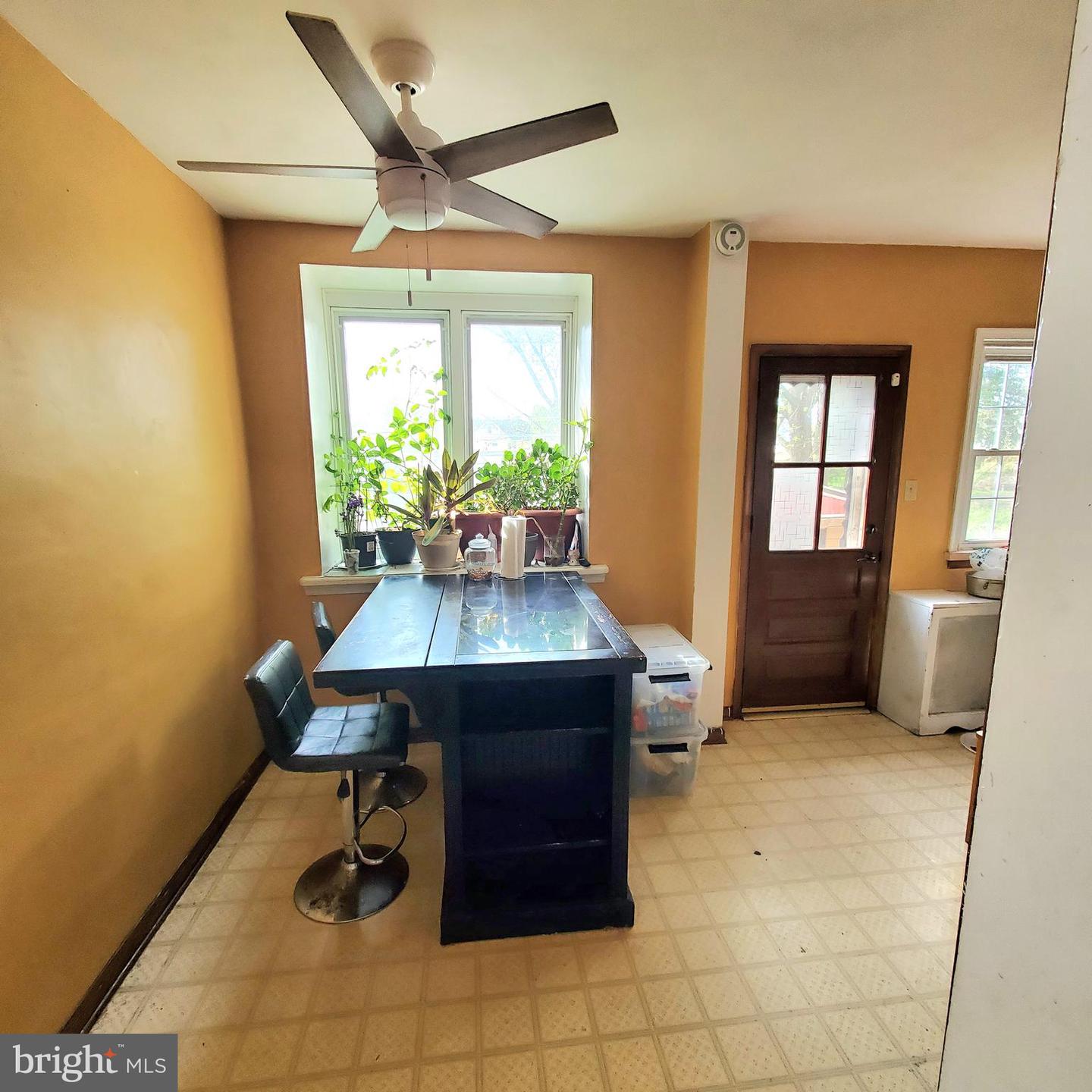 920 Bedford Ave Property Photo 8