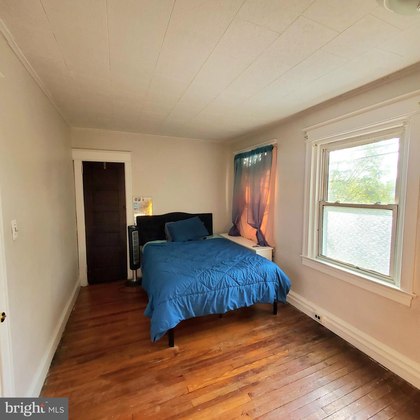 920 Bedford Ave Property Photo 11