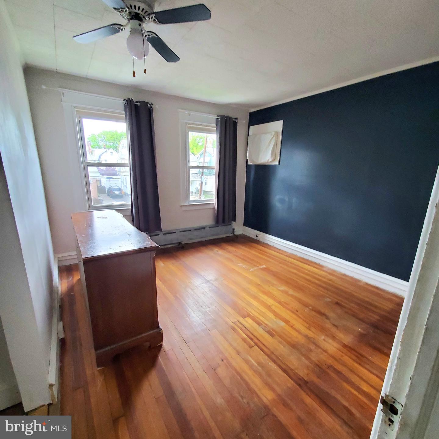 920 Bedford Ave Property Photo 13
