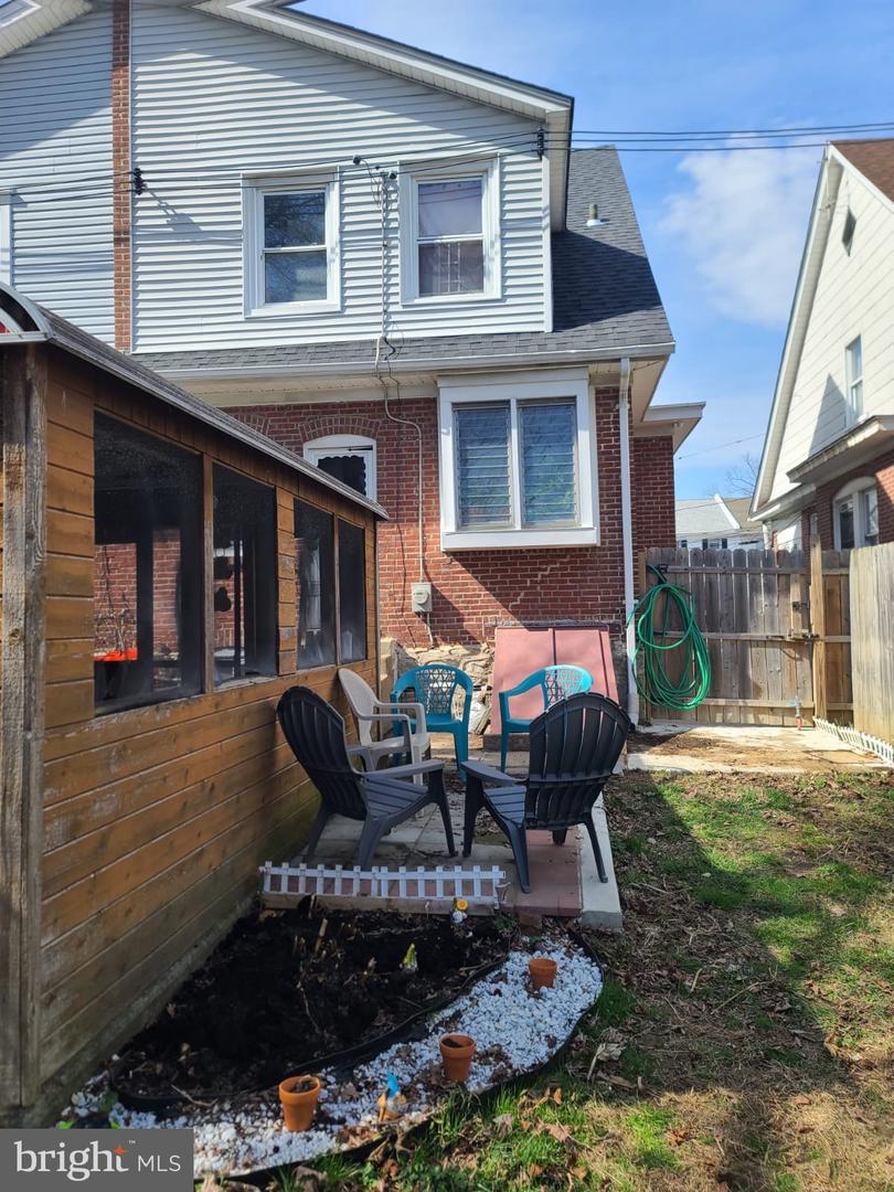 920 Bedford Ave Property Photo 16