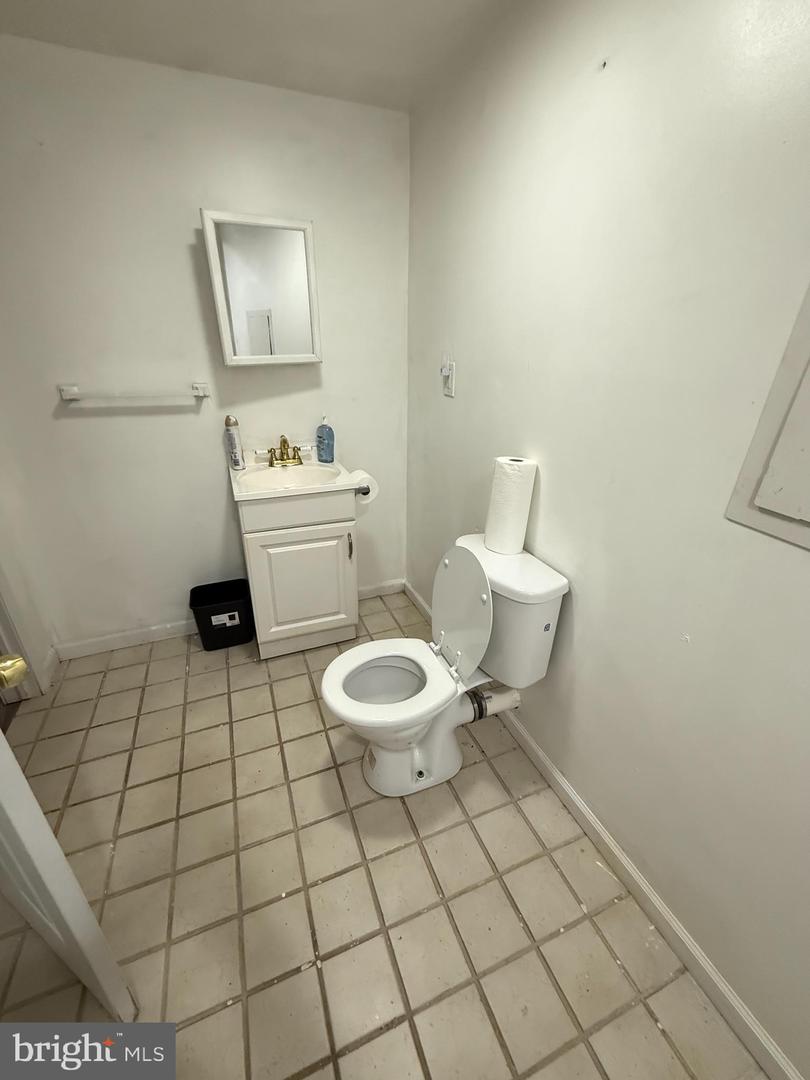 2614 Osborne St Property Photo 14