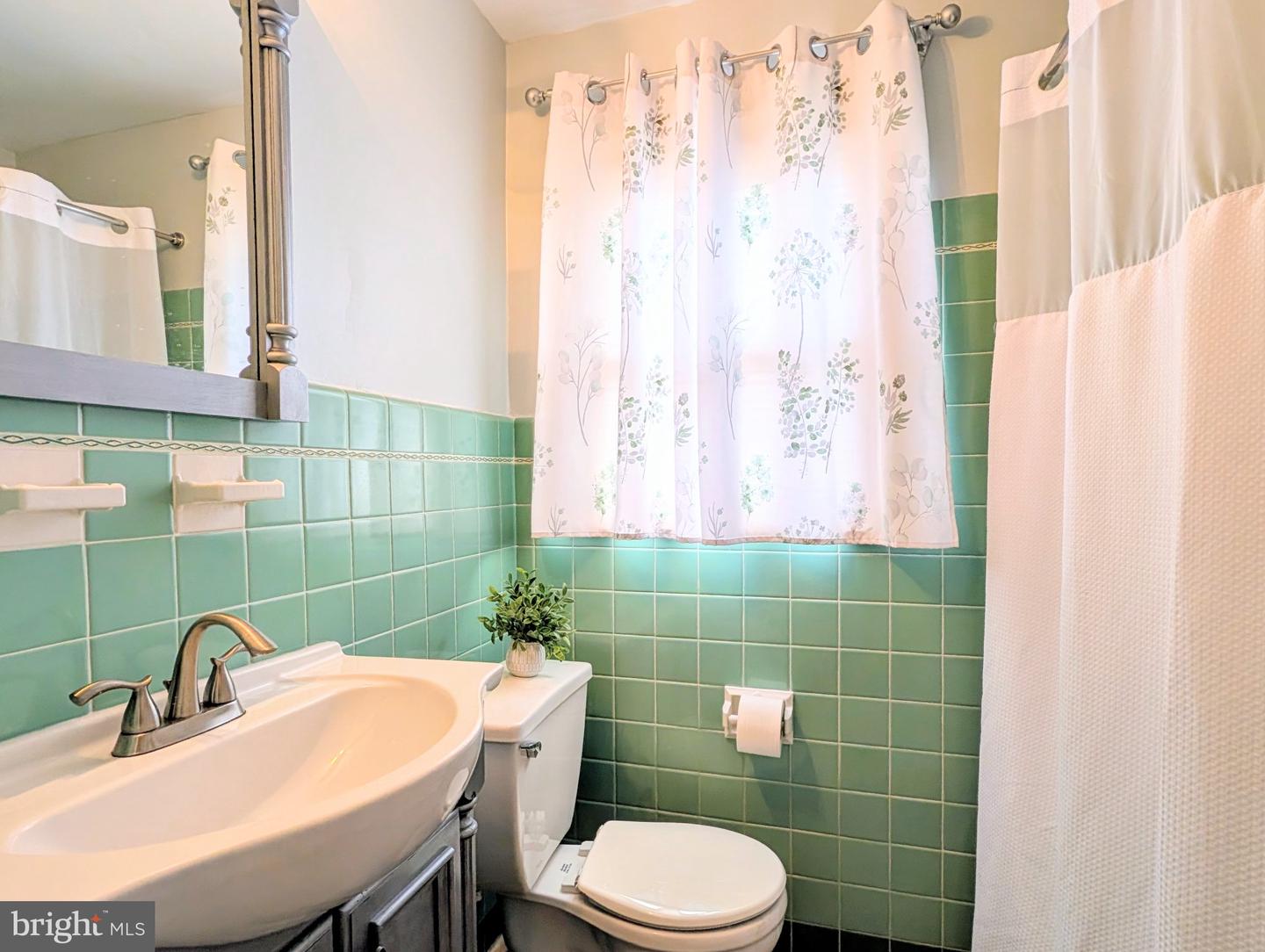 568 Michell St Property Photo 22