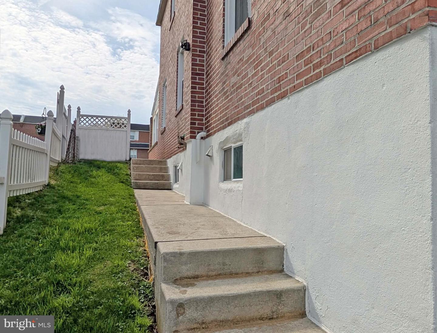 568 Michell St Property Photo 39