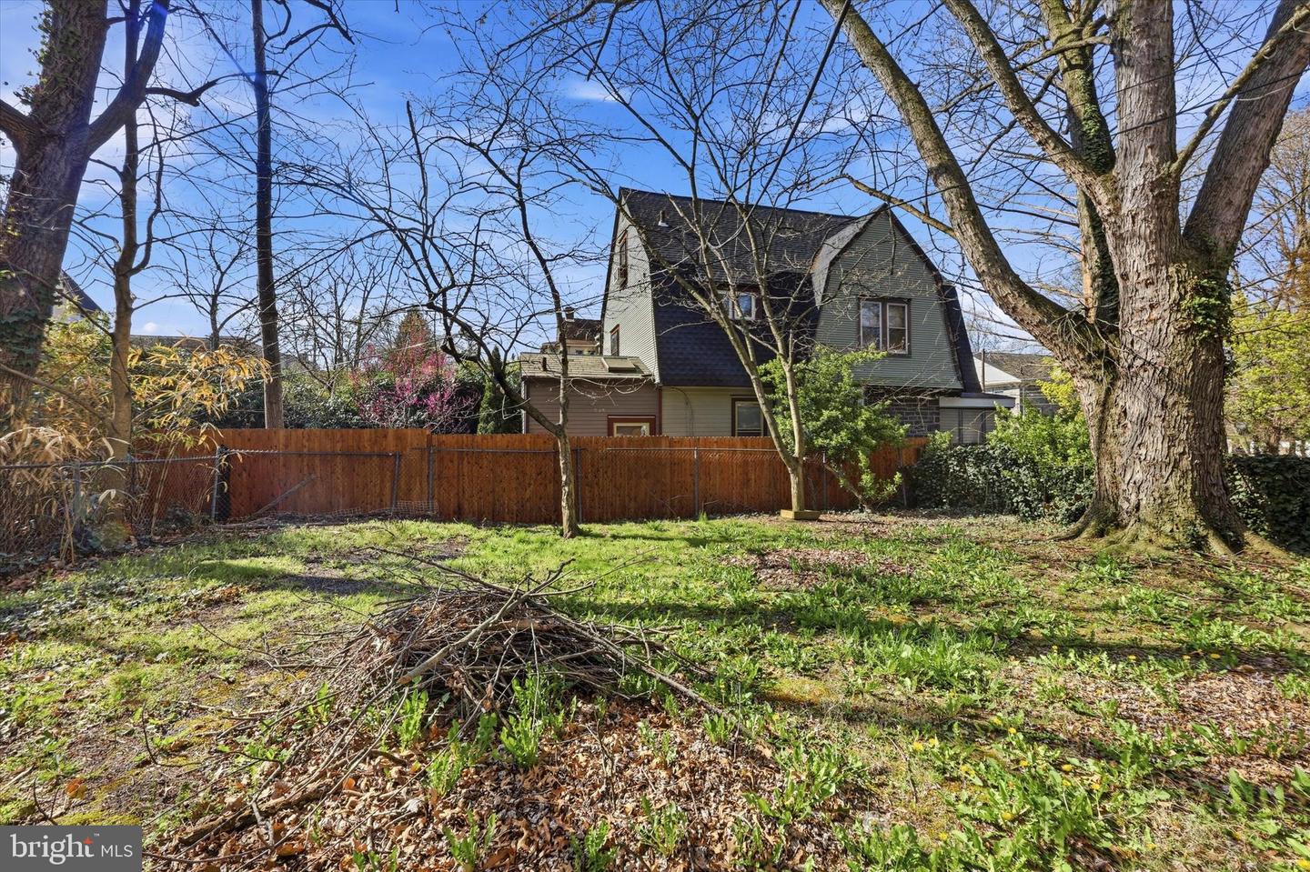 24 W Stewart Ave Property Photo 33