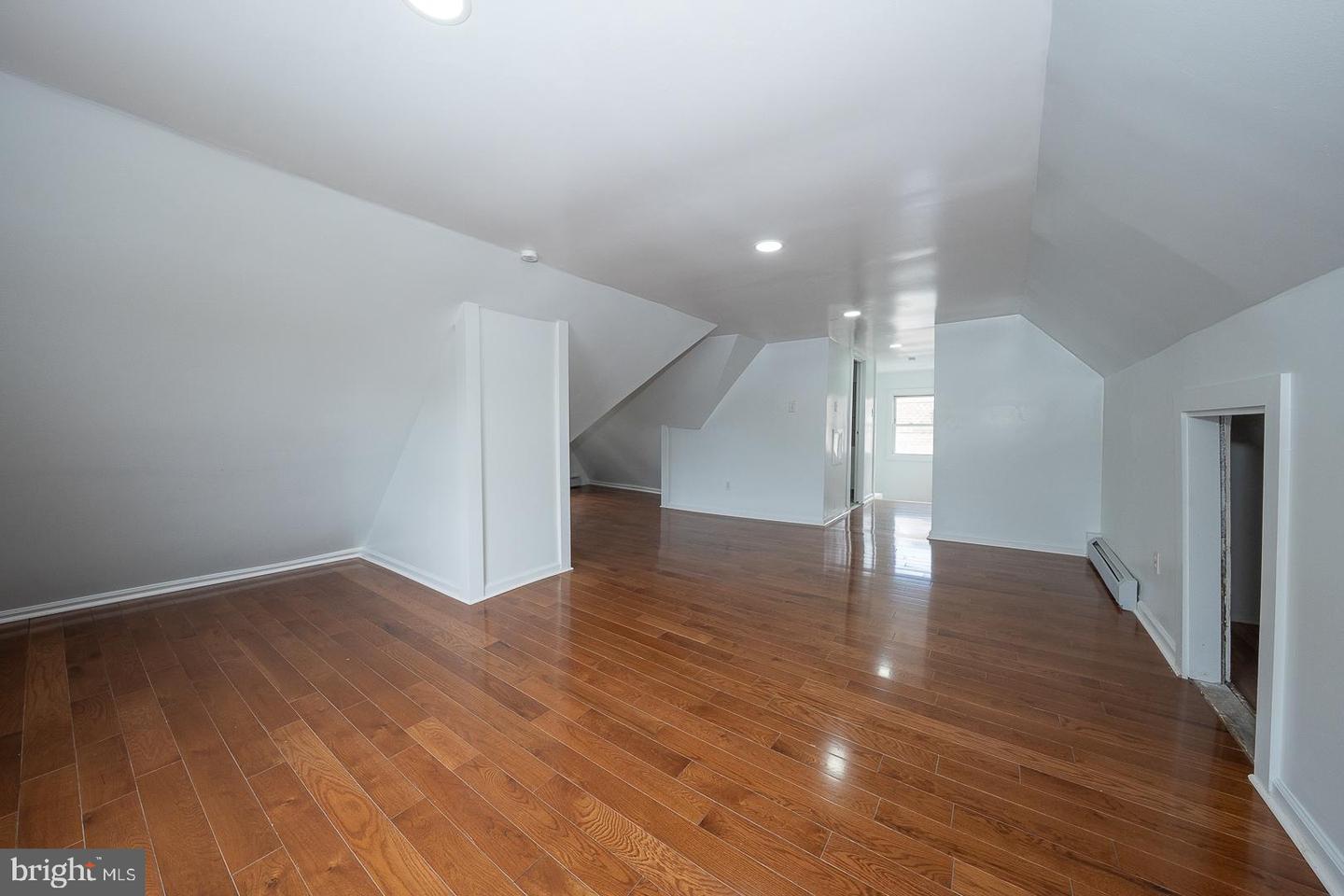 3638 Rosemont Ave Property Photo 53