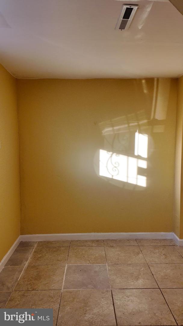 2615 Swarts St Property Photo 9