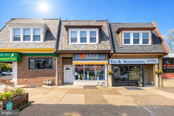 447 W Chester Pike Property Photo 1