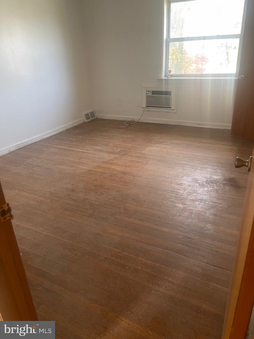 2019 Delmar Dr Property Photo 10