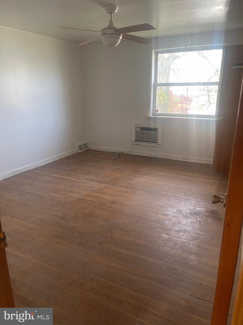 2019 Delmar Dr Property Photo 11