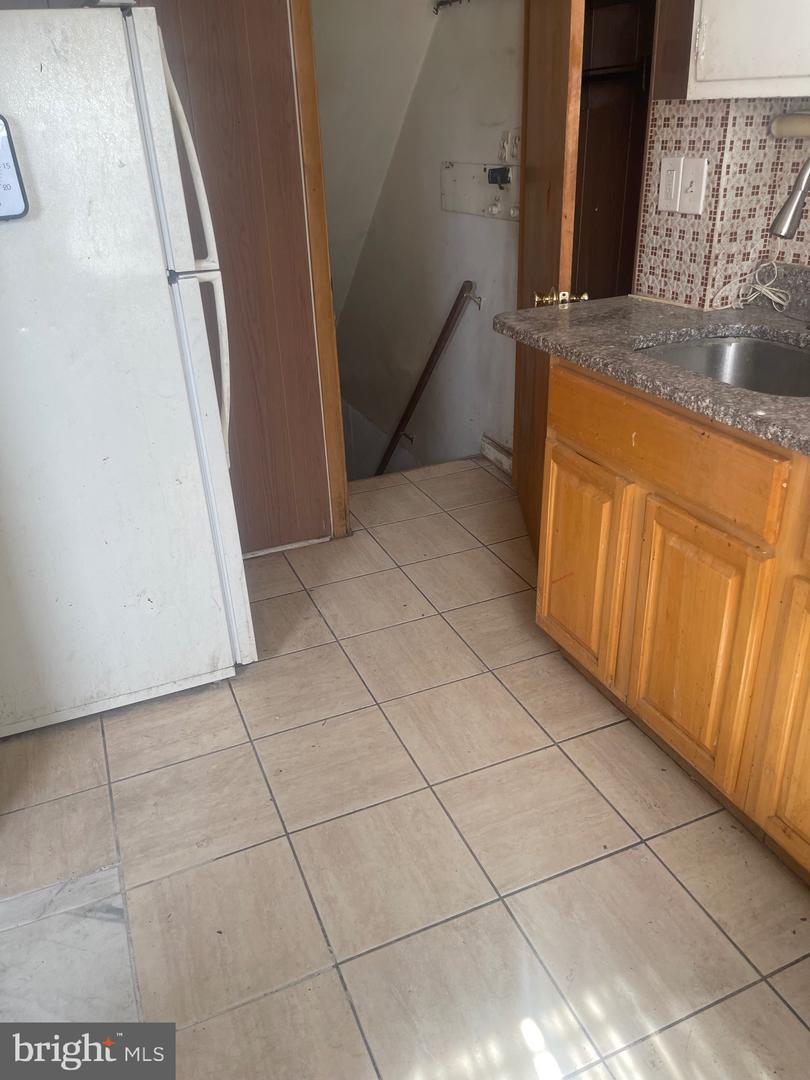 2019 Delmar Dr Property Photo 13