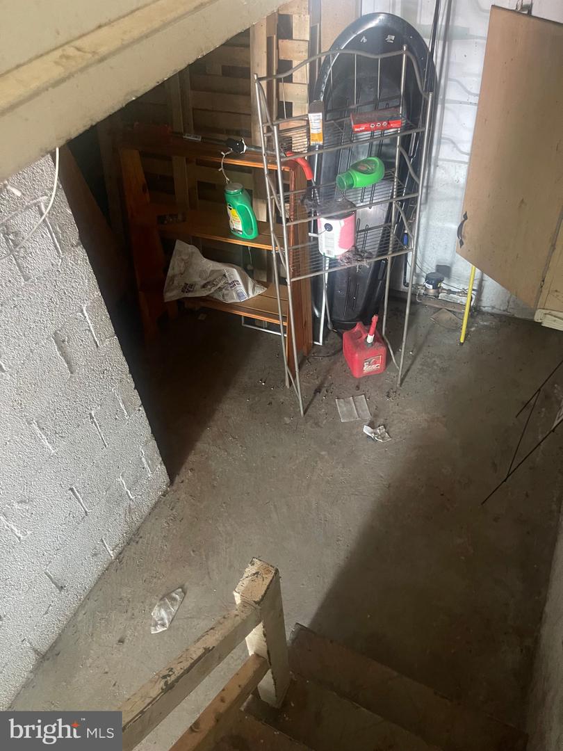 2019 Delmar Dr Property Photo 14