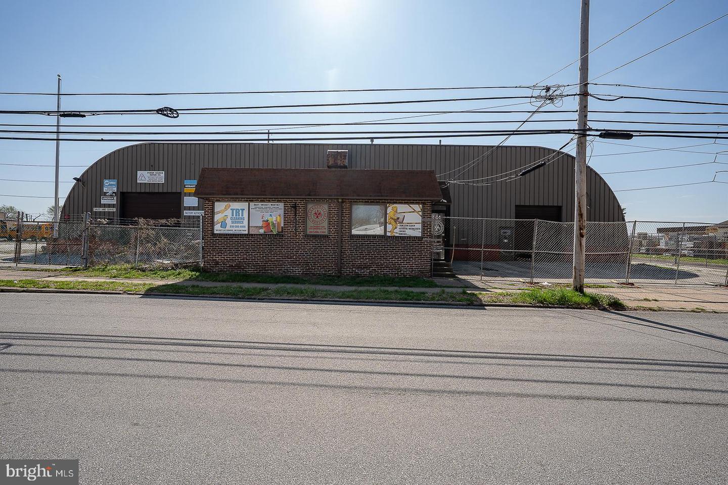 544 Pusey Ave Property Photo 1