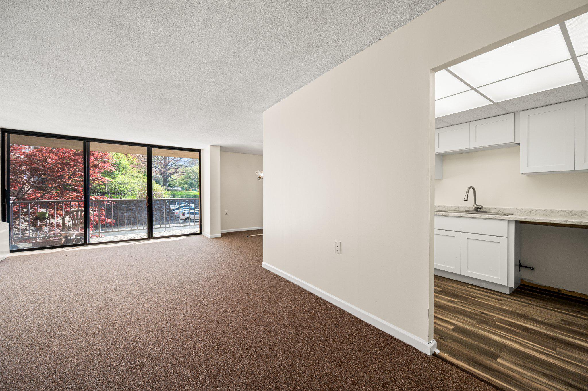 801 Yale Ave #411 Property Photo 3