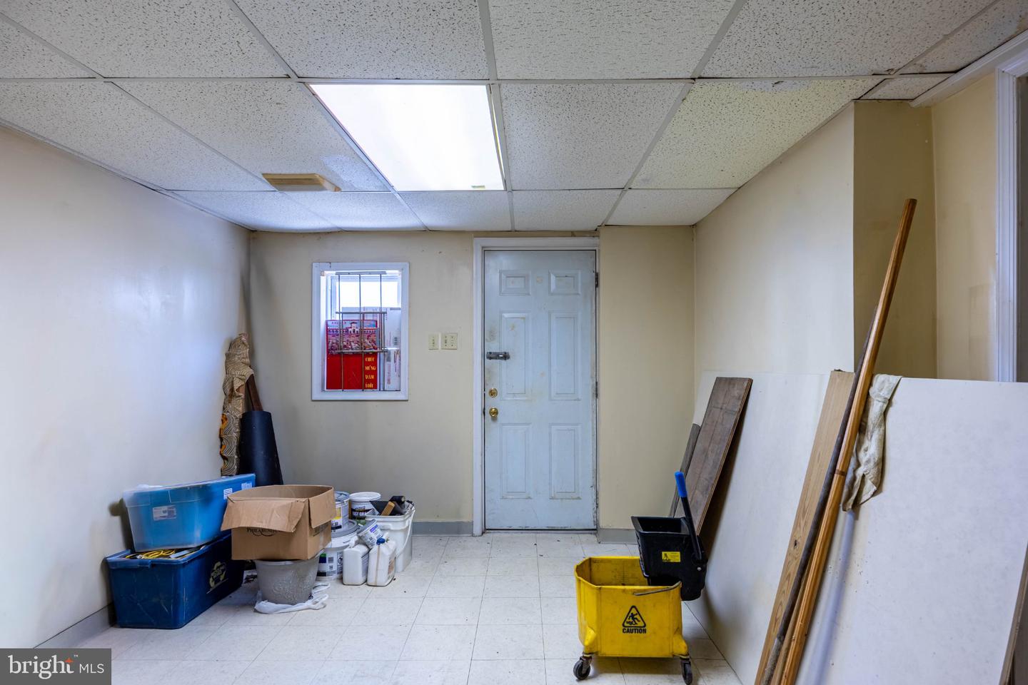 109 Long Ln Property Photo 3