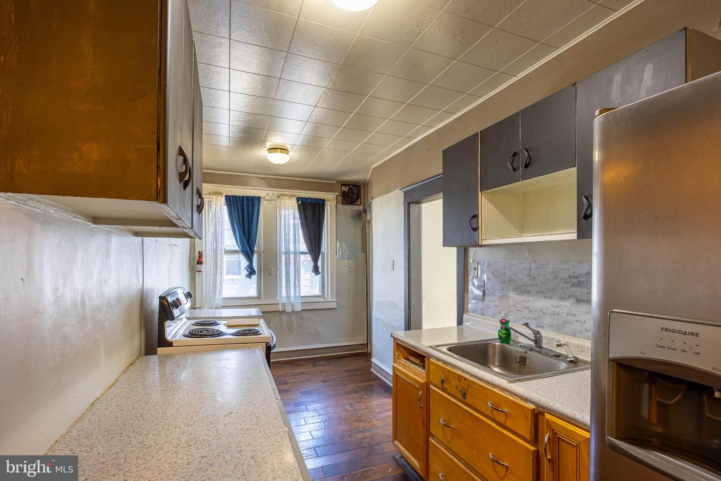 109 Long Ln Property Photo 21