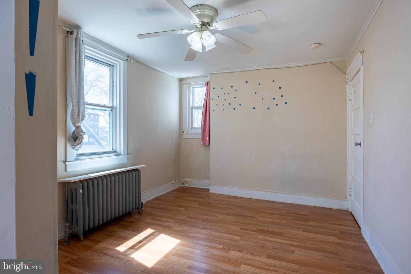 109 Long Ln Property Photo 25