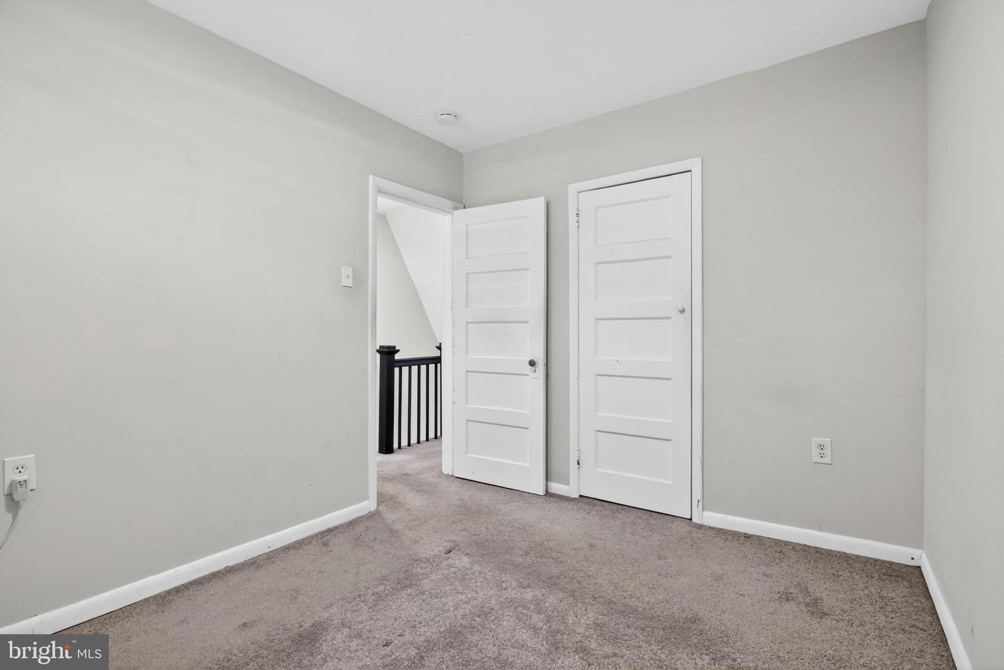 1122 W Ridge Rd Property Photo 18