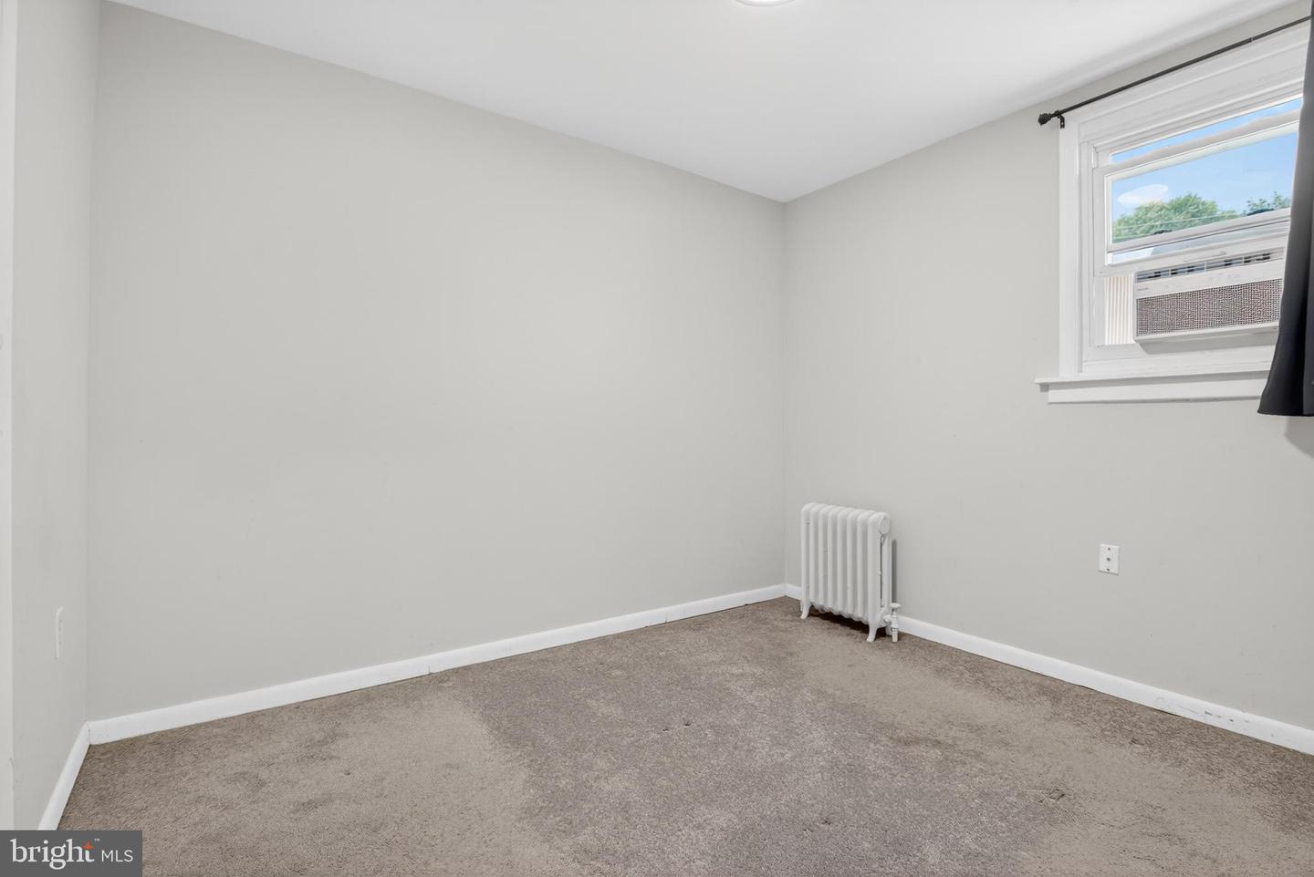 1122 W Ridge Rd Property Photo 19