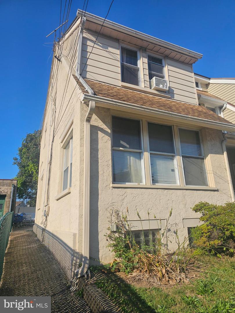 40 N Penn St Property Photo 1