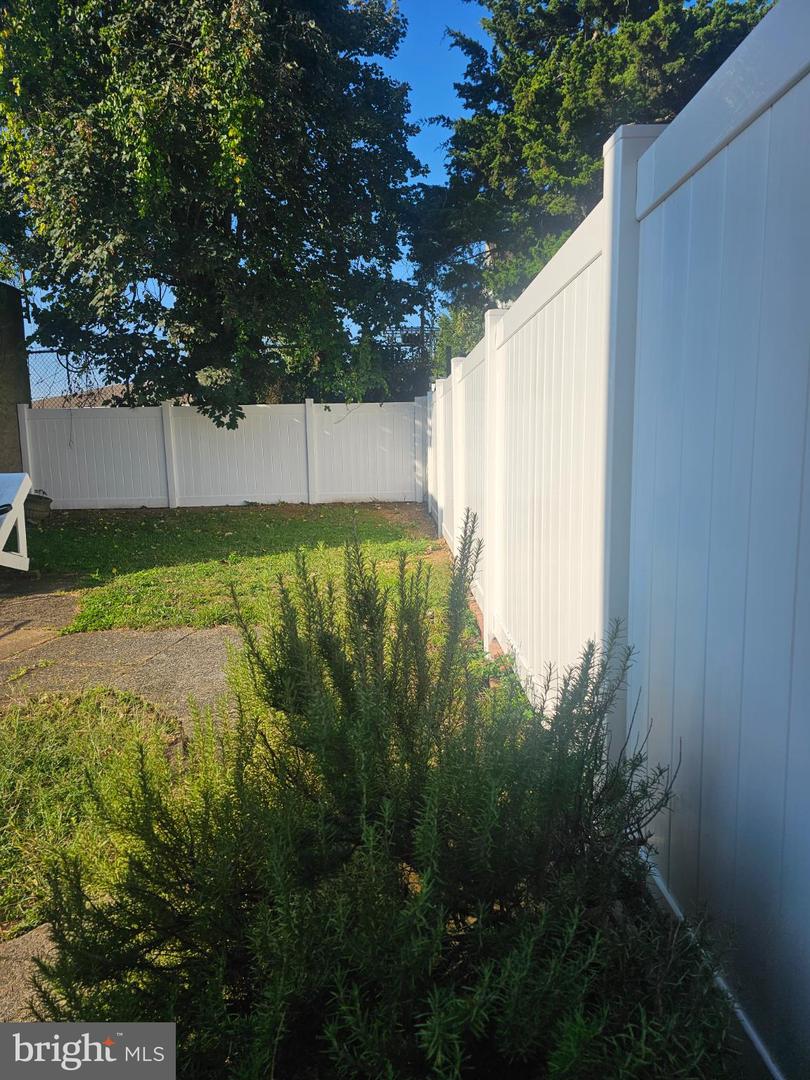 40 N Penn St Property Photo 21