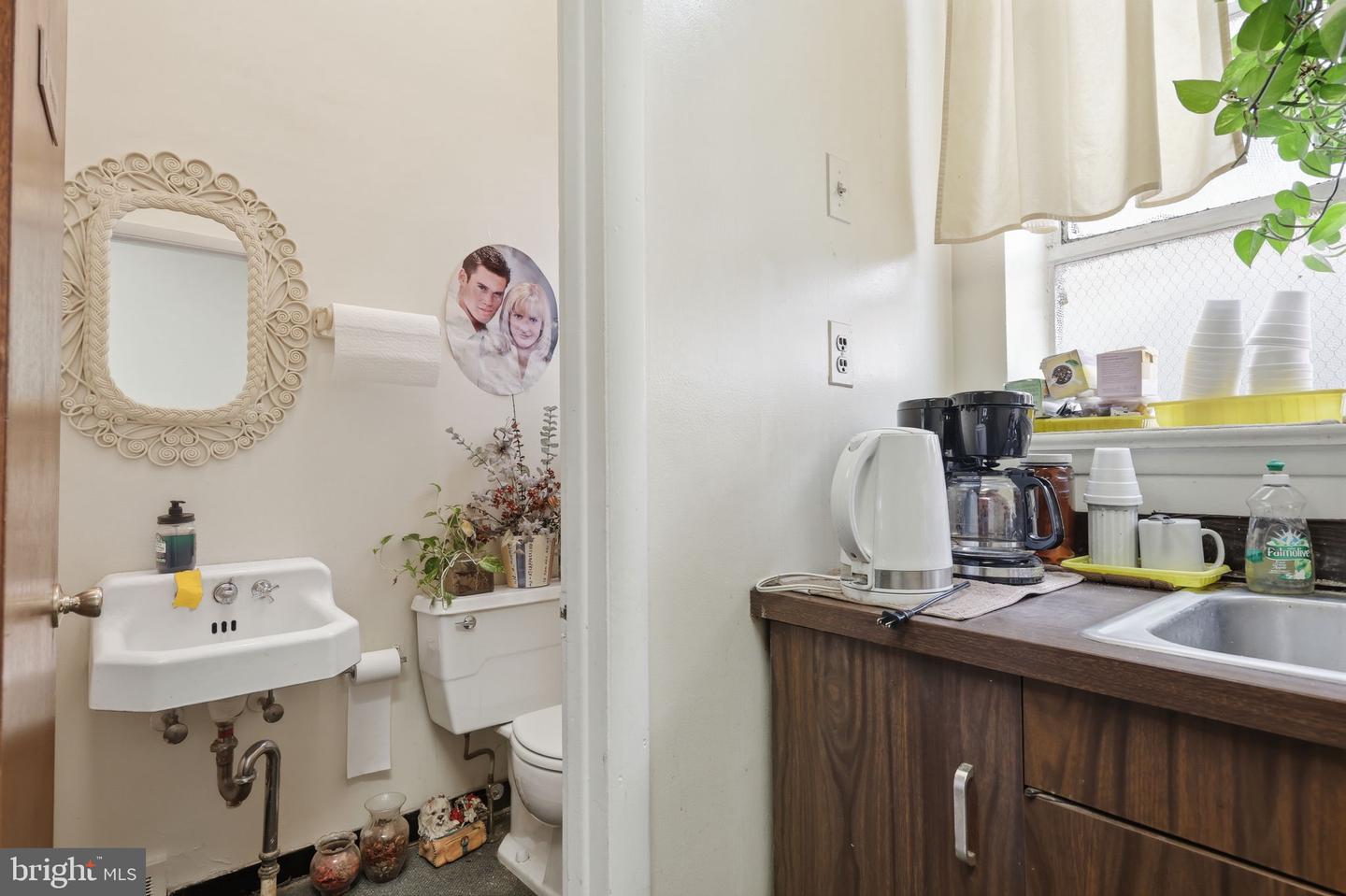 6933 Ludlow St Property Photo 10