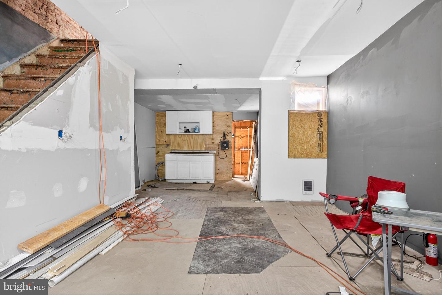 1141 Thomas St Property Photo 10