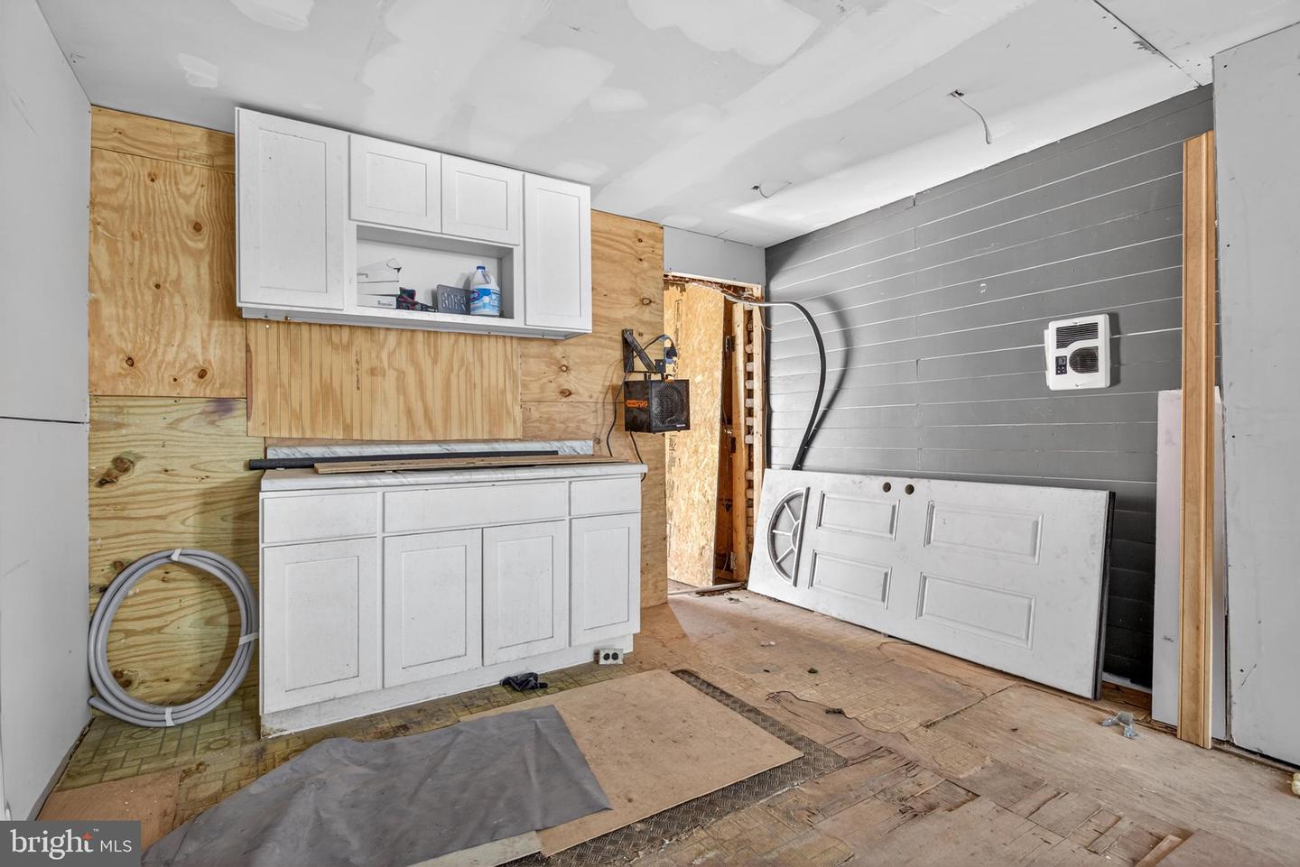1141 Thomas St Property Photo 13