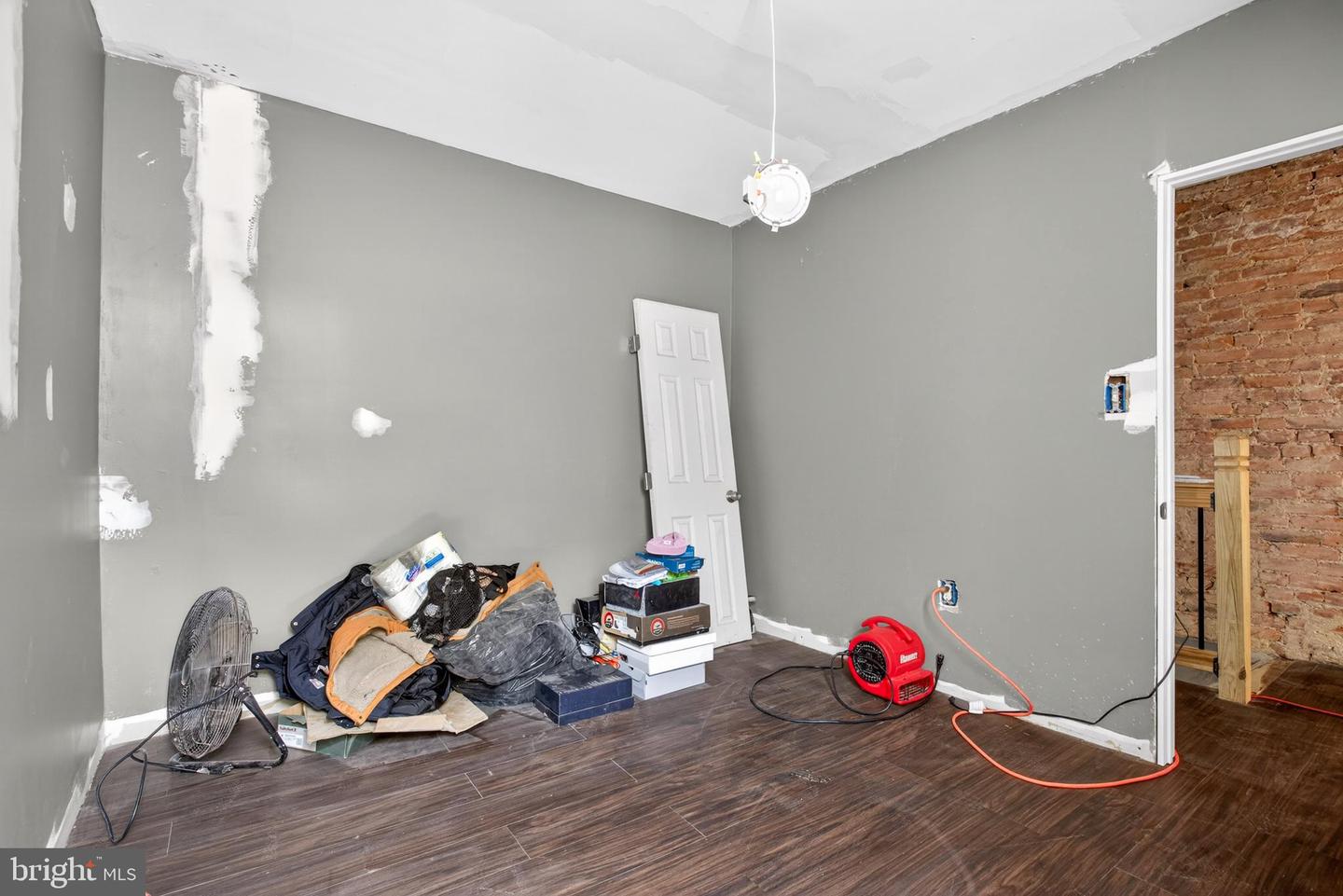 1141 Thomas St Property Photo 19
