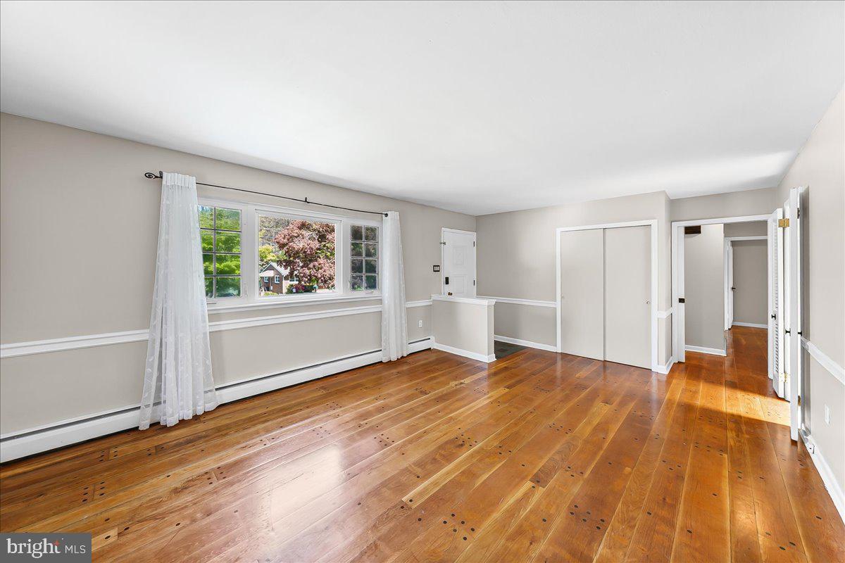 225 Chestnut St Property Photo 7