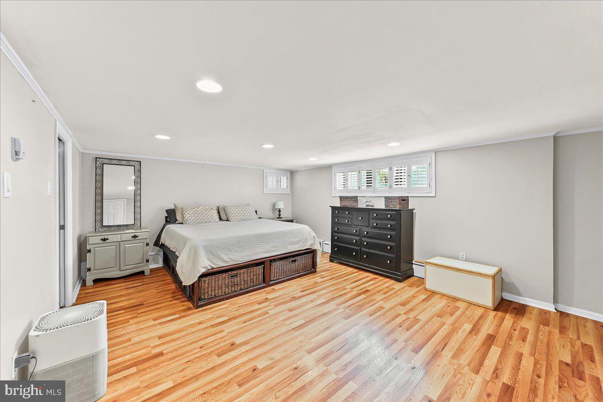 225 Chestnut St Property Photo 33