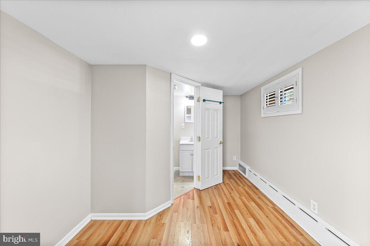 225 Chestnut St Property Photo 35