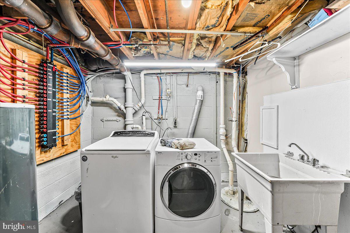 225 Chestnut St Property Photo 37
