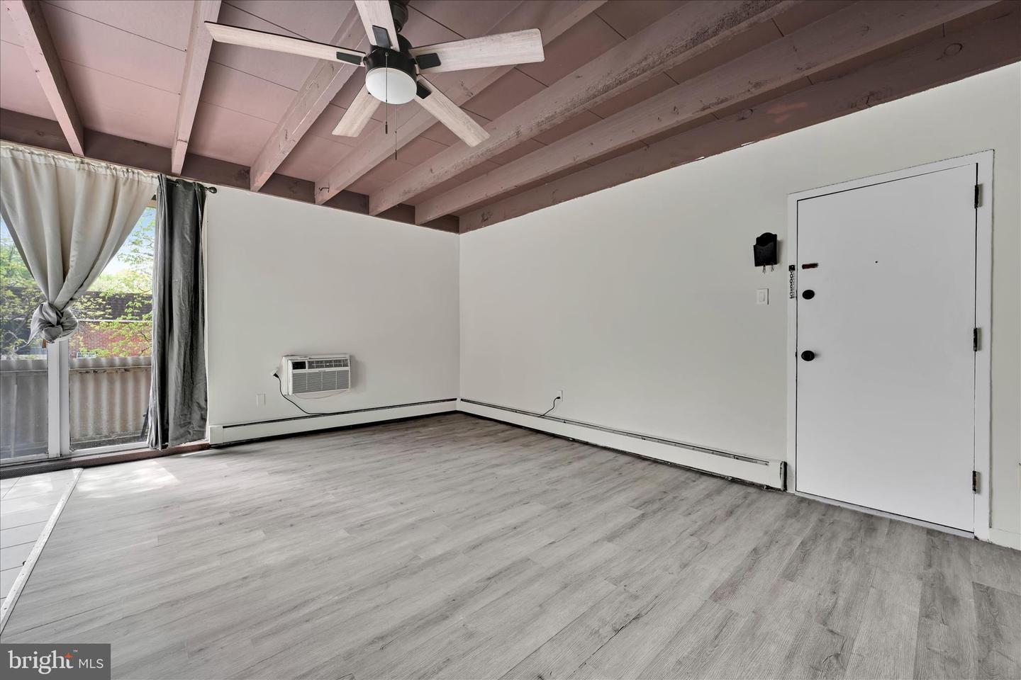 100 E Glenolden Ave #p12 Property Photo 4