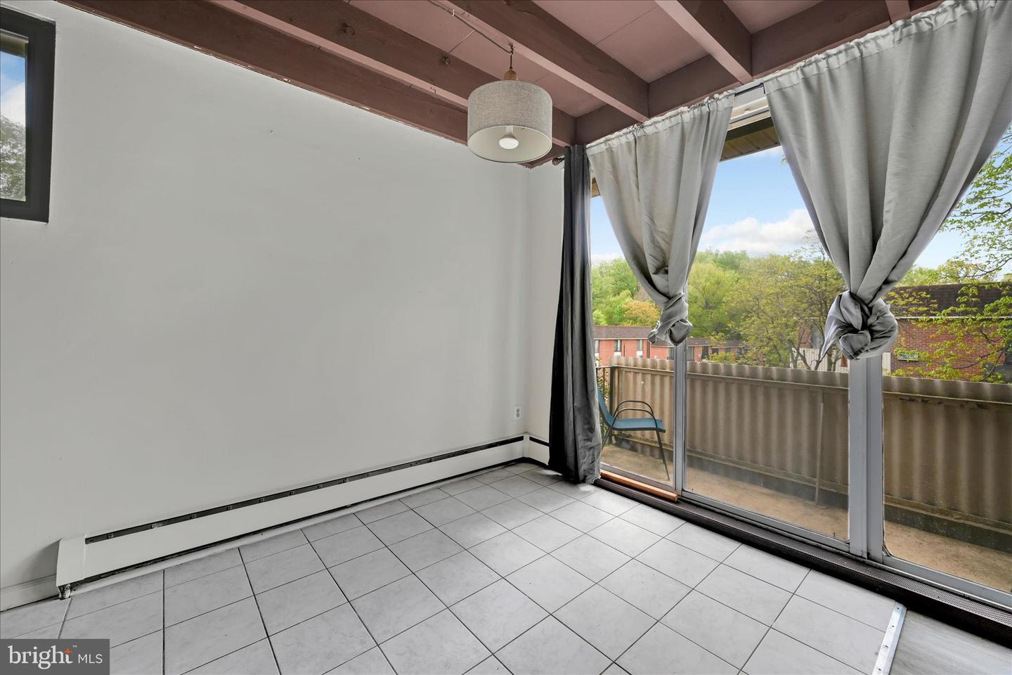 100 E Glenolden Ave #p12 Property Photo 7