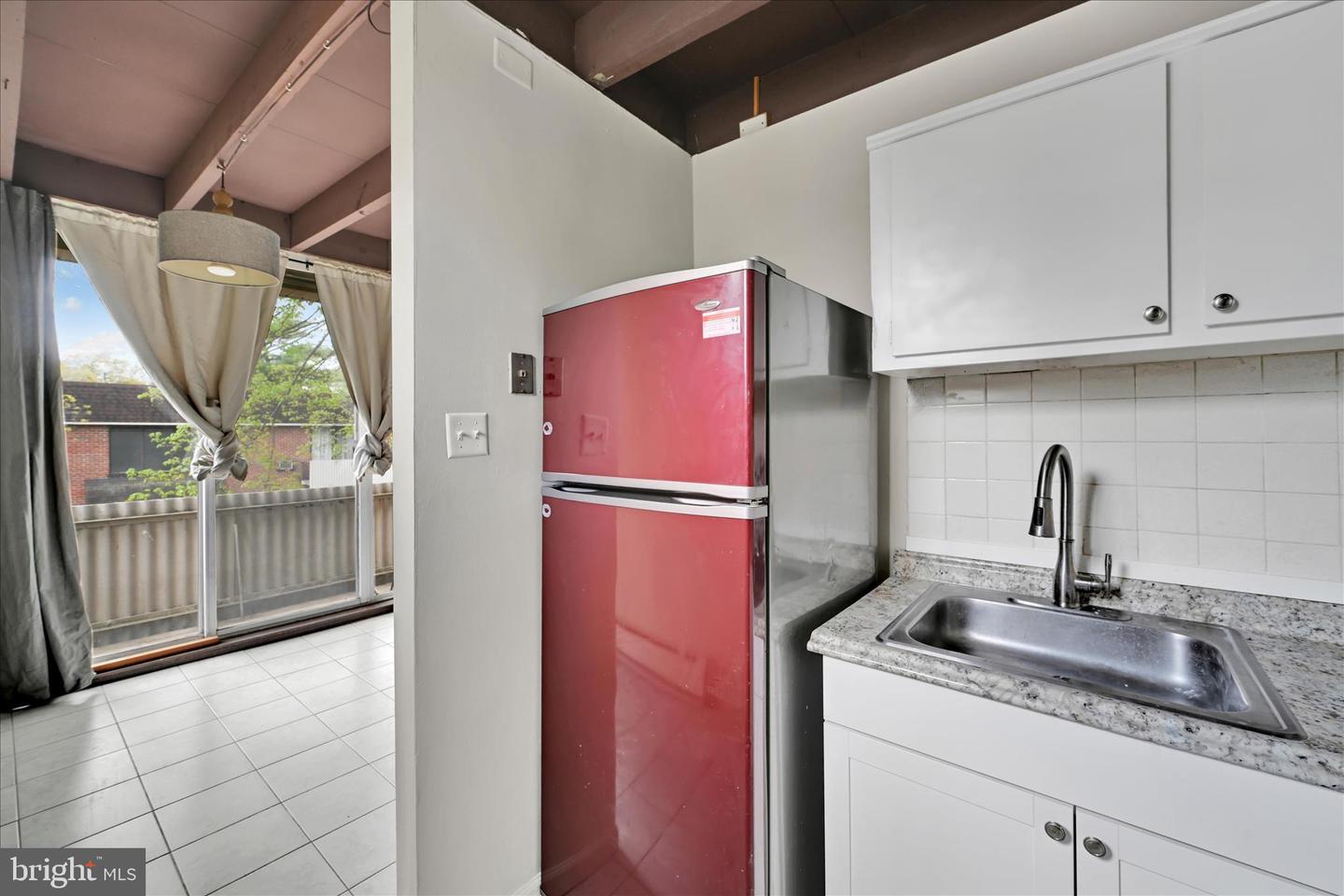 100 E Glenolden Ave #p12 Property Photo 10