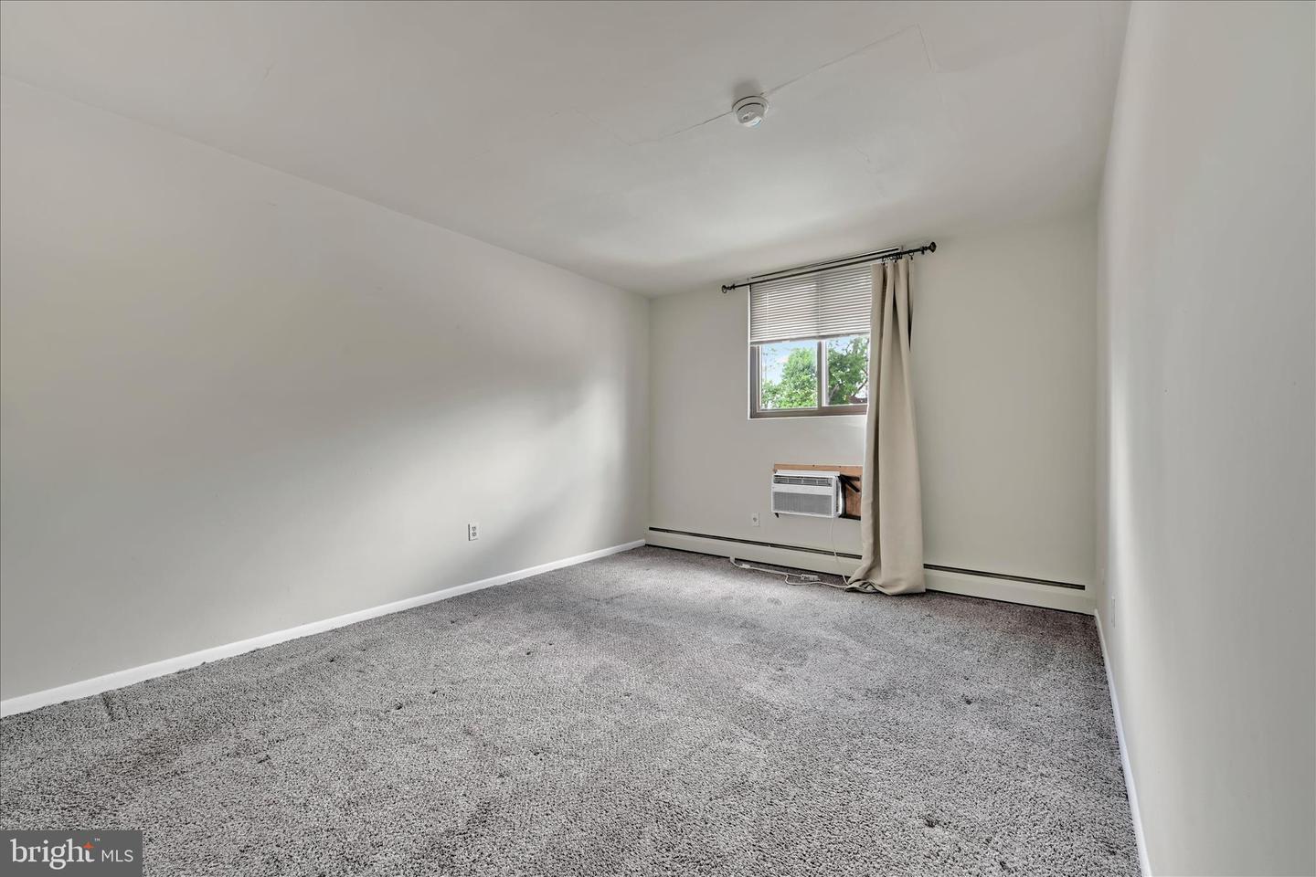100 E Glenolden Ave #p12 Property Photo 12