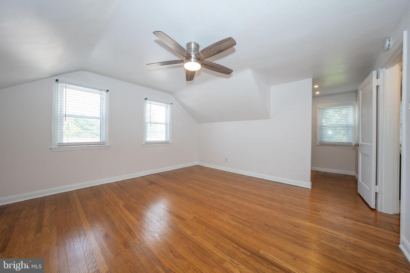 1305 Center Rd Property Photo 27